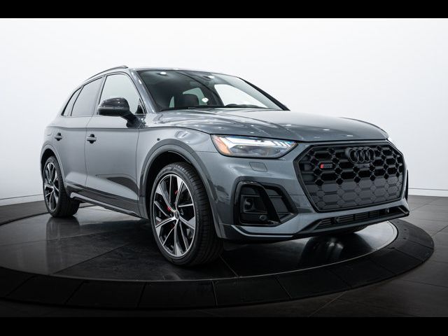 2024 Audi SQ5 Prestige