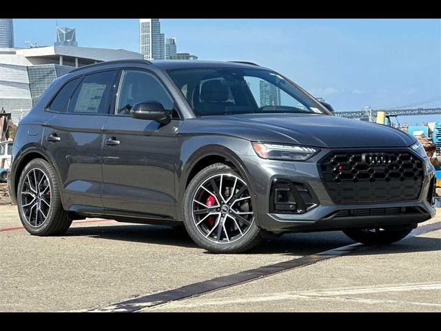 2024 Audi SQ5 Prestige