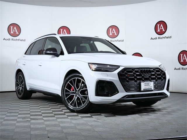 2024 Audi SQ5 Prestige