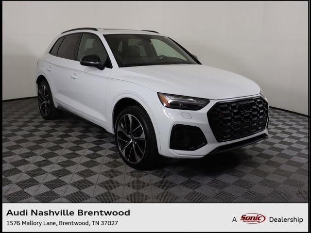 2024 Audi SQ5 Prestige