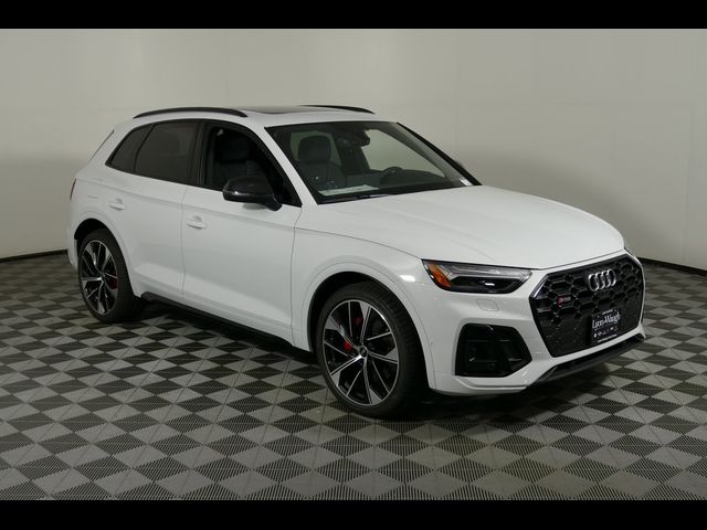 2024 Audi SQ5 Prestige