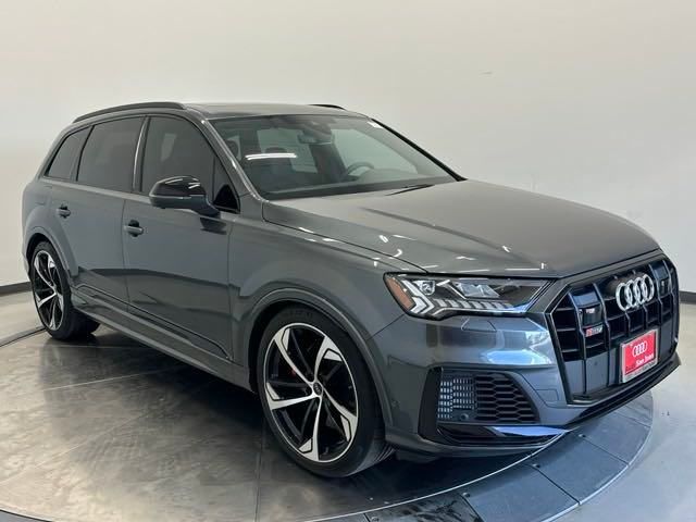 2024 Audi SQ7 Premium Plus