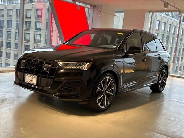 2024 Audi SQ7 Premium Plus