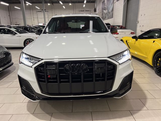 2024 Audi SQ7 Premium Plus