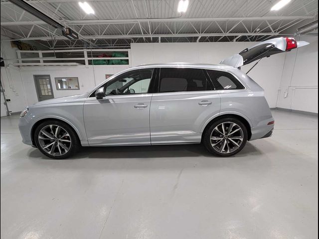 2024 Audi SQ7 Prestige