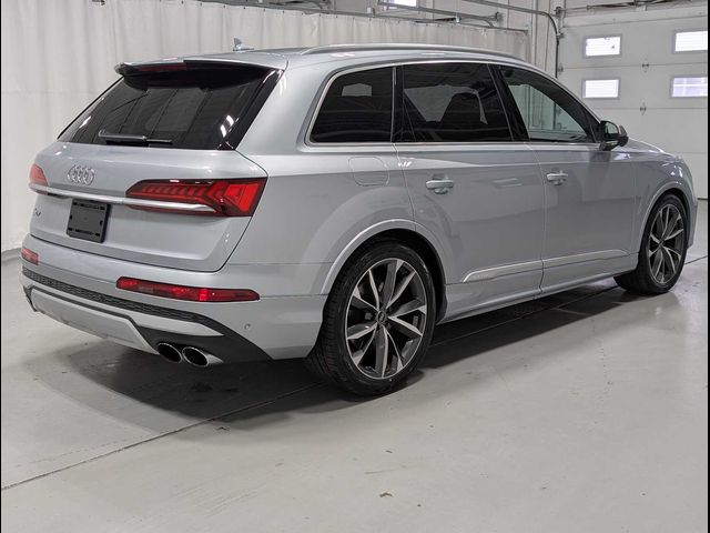 2024 Audi SQ7 Prestige