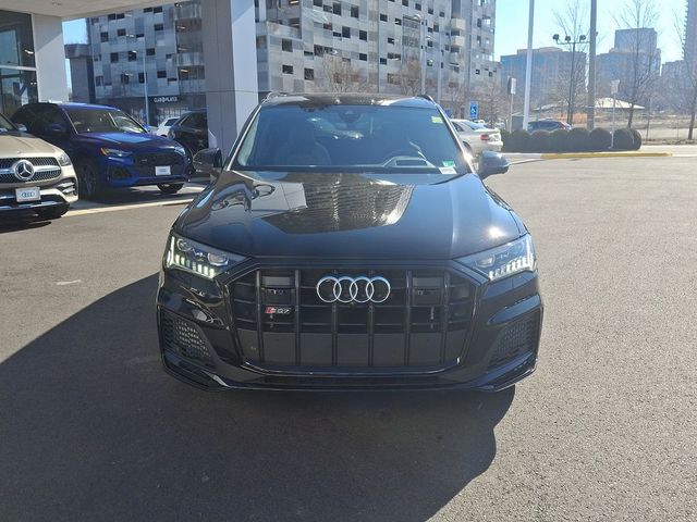 2024 Audi SQ7 Prestige
