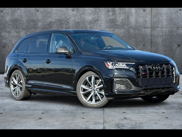 2024 Audi SQ7 Prestige