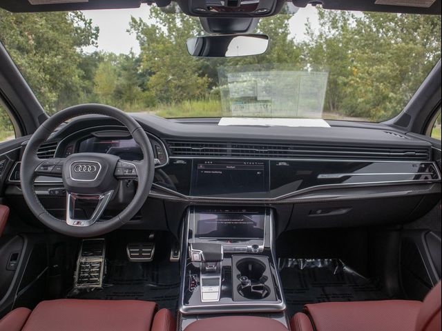 2024 Audi SQ7 Prestige