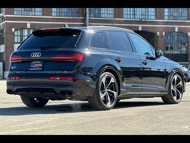 2024 Audi SQ7 Prestige