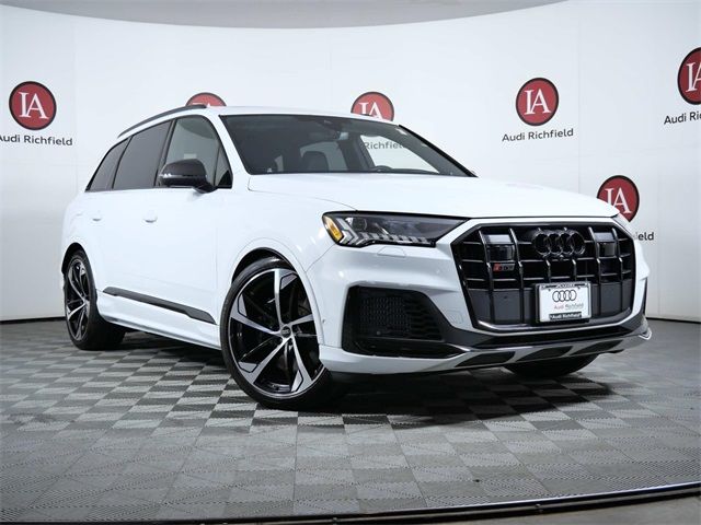 2024 Audi SQ7 Prestige