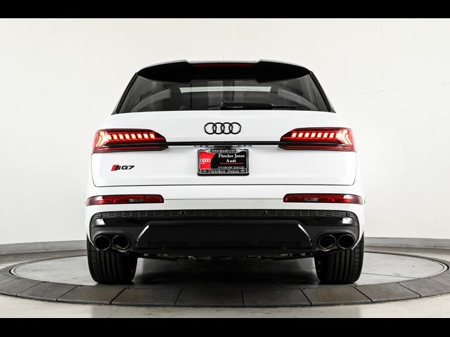 2024 Audi SQ7 Prestige