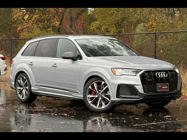 2024 Audi SQ7 Prestige