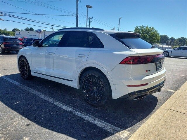 2024 Audi SQ8 Prestige