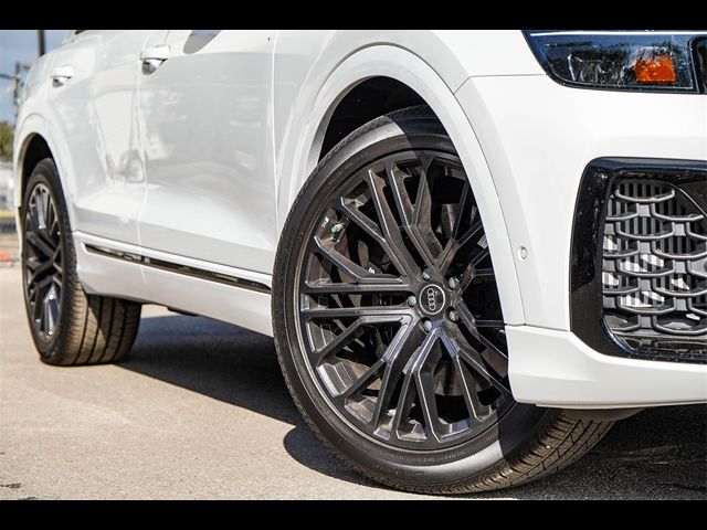 2024 Audi SQ8 Premium Plus