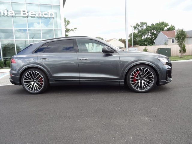 2024 Audi SQ8 Premium Plus