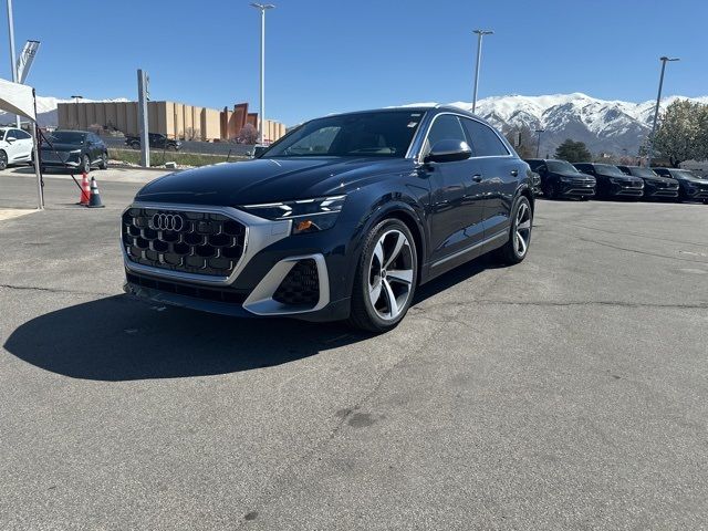 2024 Audi SQ8 Prestige