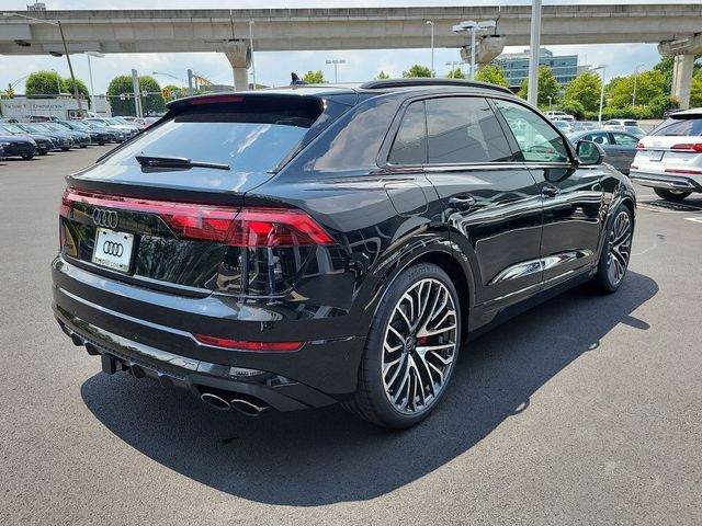 2024 Audi SQ8 Prestige