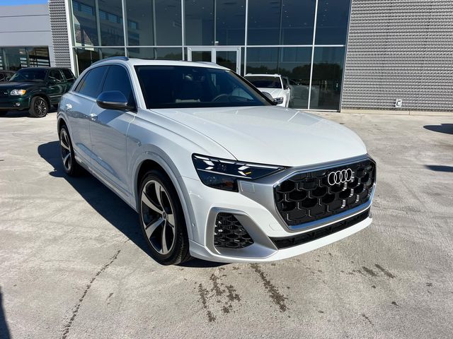 2024 Audi SQ8 Prestige