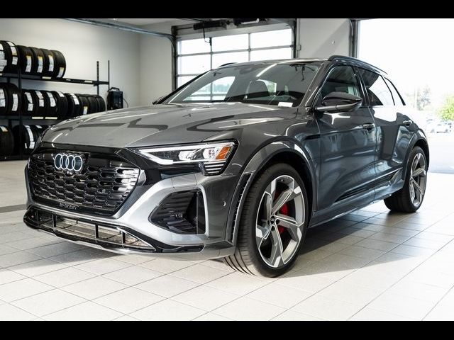 2024 Audi SQ8 e-tron Premium Plus