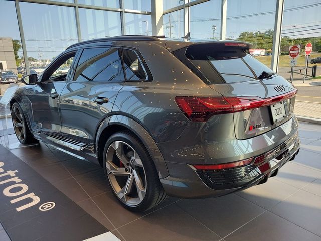 2024 Audi SQ8 e-tron Prestige