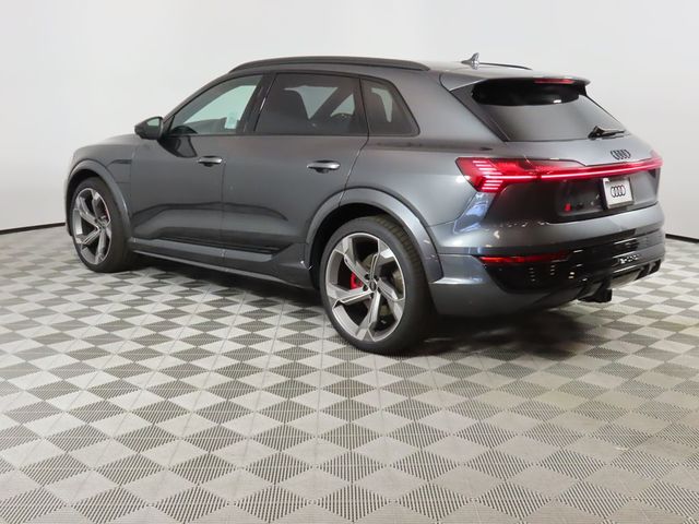 2024 Audi SQ8 e-tron Prestige