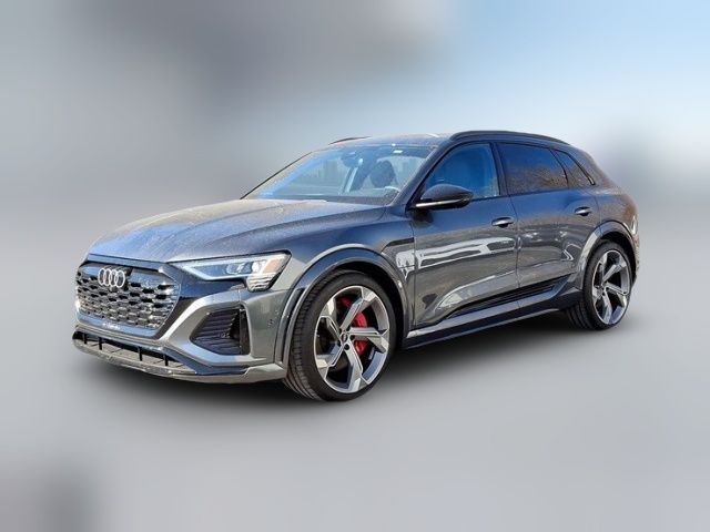 2024 Audi SQ8 e-tron Premium Plus