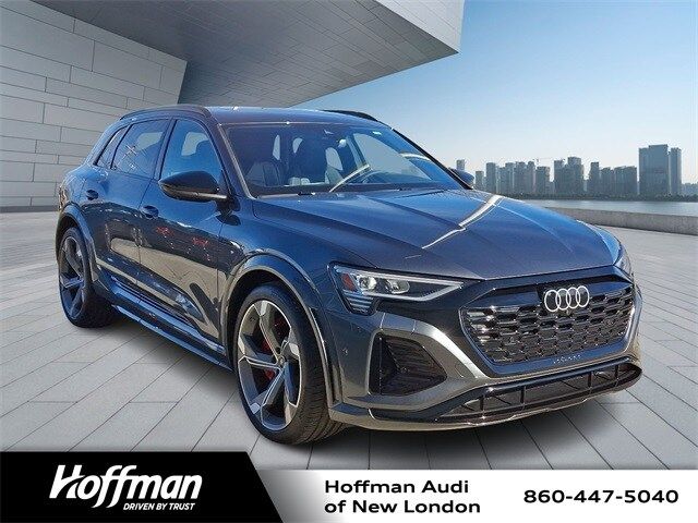 2024 Audi SQ8 e-tron Premium Plus