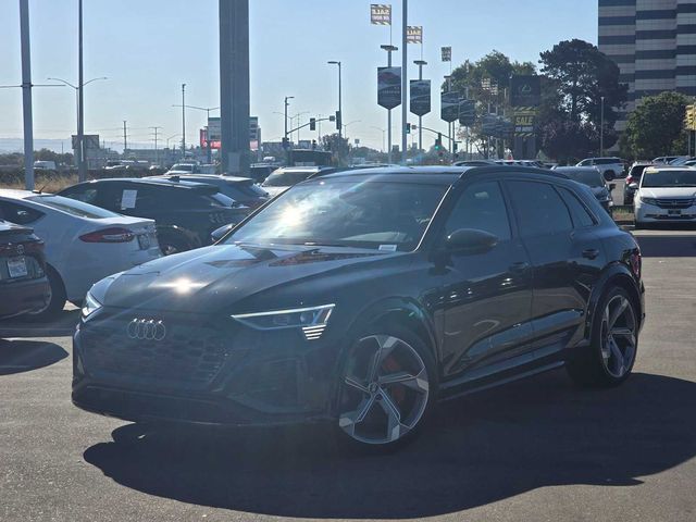 2024 Audi SQ8 e-tron Premium Plus