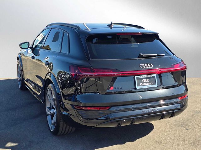 2024 Audi SQ8 e-tron Premium Plus