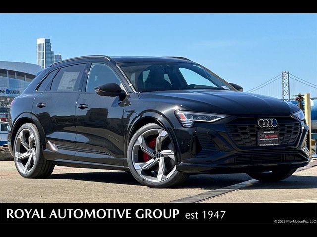 2024 Audi SQ8 e-tron Premium Plus