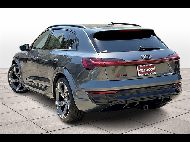 2024 Audi SQ8 e-tron Premium Plus