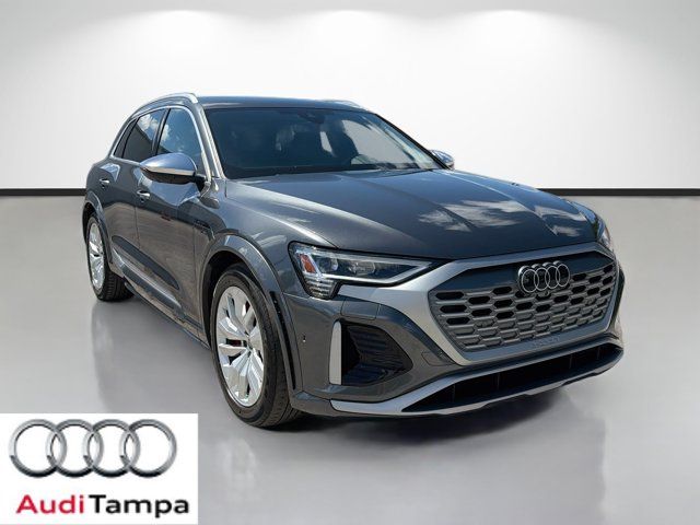 2024 Audi SQ8 e-tron Premium Plus