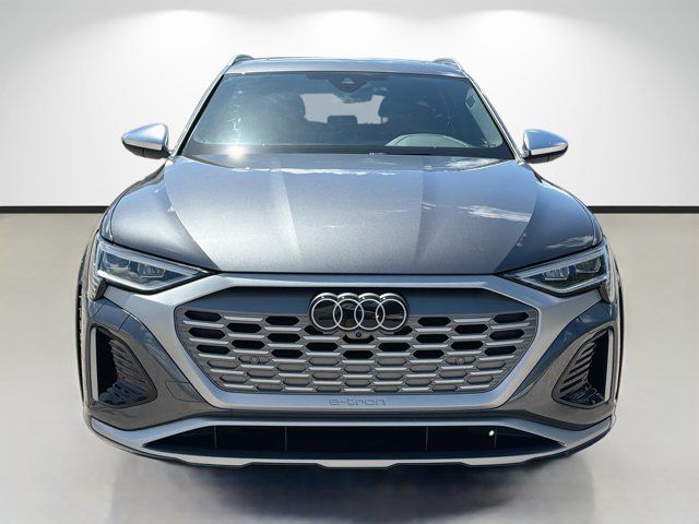 2024 Audi SQ8 e-tron Premium Plus