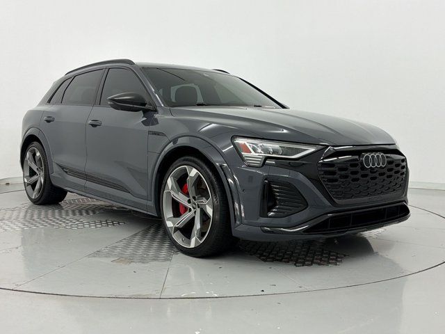 2024 Audi SQ8 e-tron Premium Plus