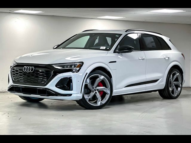 2024 Audi SQ8 e-tron Premium Plus