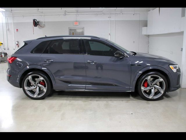 2024 Audi SQ8 e-tron Premium Plus