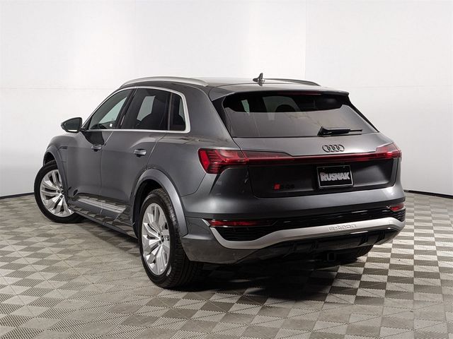 2024 Audi SQ8 e-tron Prestige