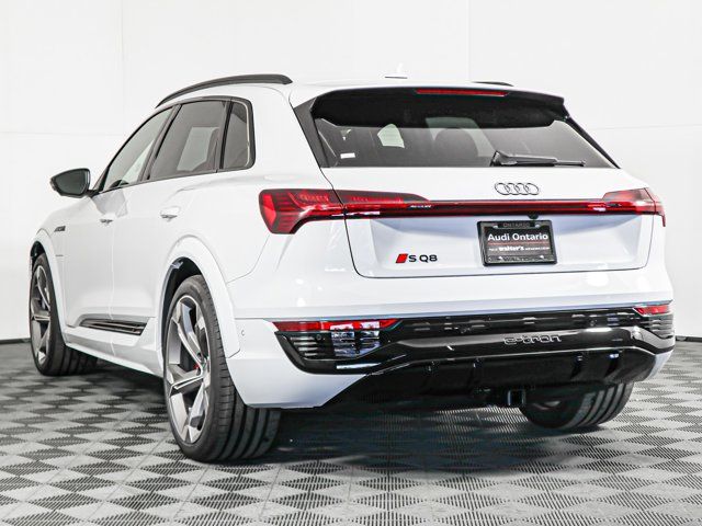 2024 Audi SQ8 e-tron Prestige