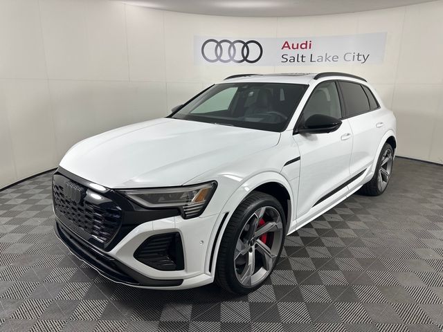 2024 Audi SQ8 e-tron Prestige