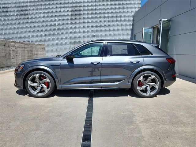 2024 Audi SQ8 e-tron Prestige