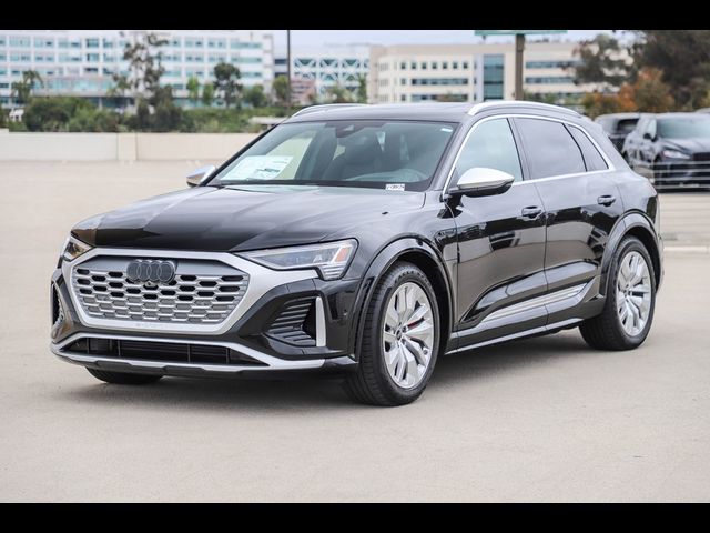 2024 Audi SQ8 e-tron Prestige