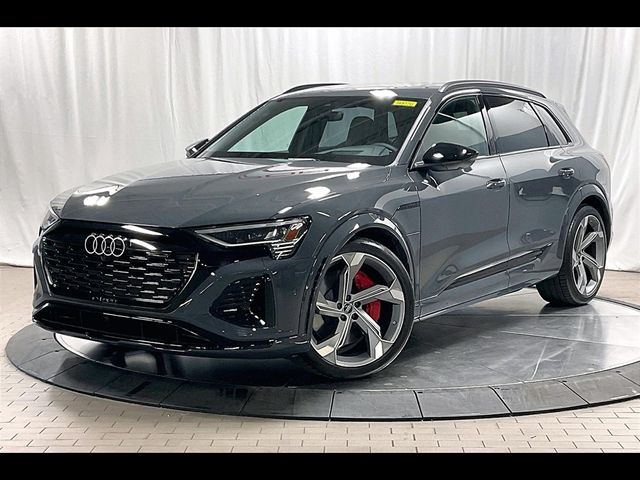 2024 Audi SQ8 e-tron Prestige