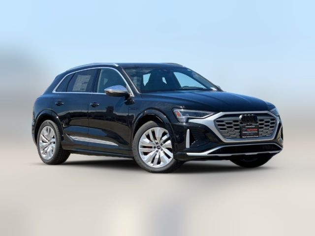 2024 Audi SQ8 e-tron Prestige