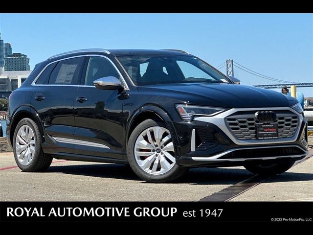 2024 Audi SQ8 e-tron Prestige