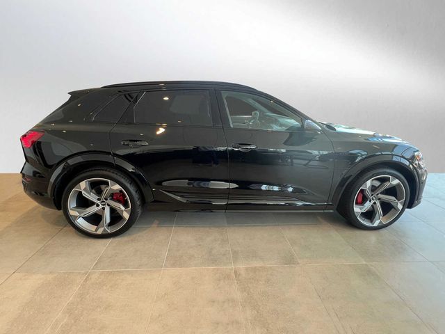 2024 Audi SQ8 e-tron Prestige