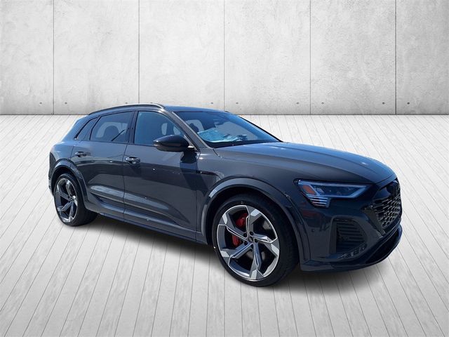 2024 Audi SQ8 e-tron Prestige