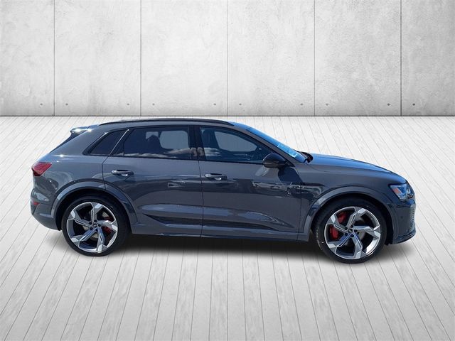 2024 Audi SQ8 e-tron Prestige