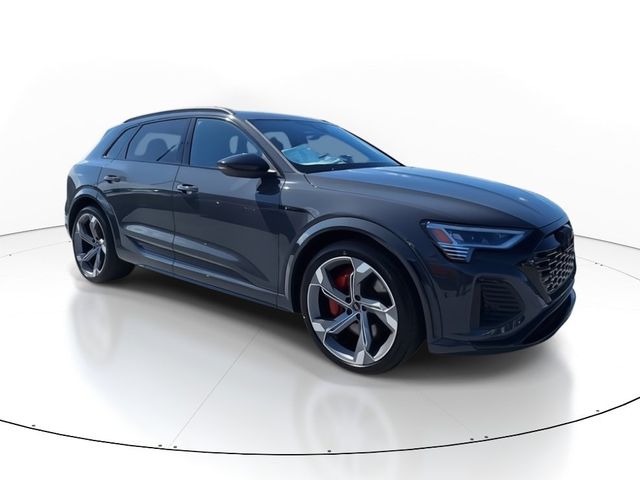 2024 Audi SQ8 e-tron Prestige