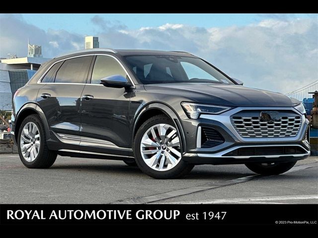 2024 Audi SQ8 e-tron Prestige